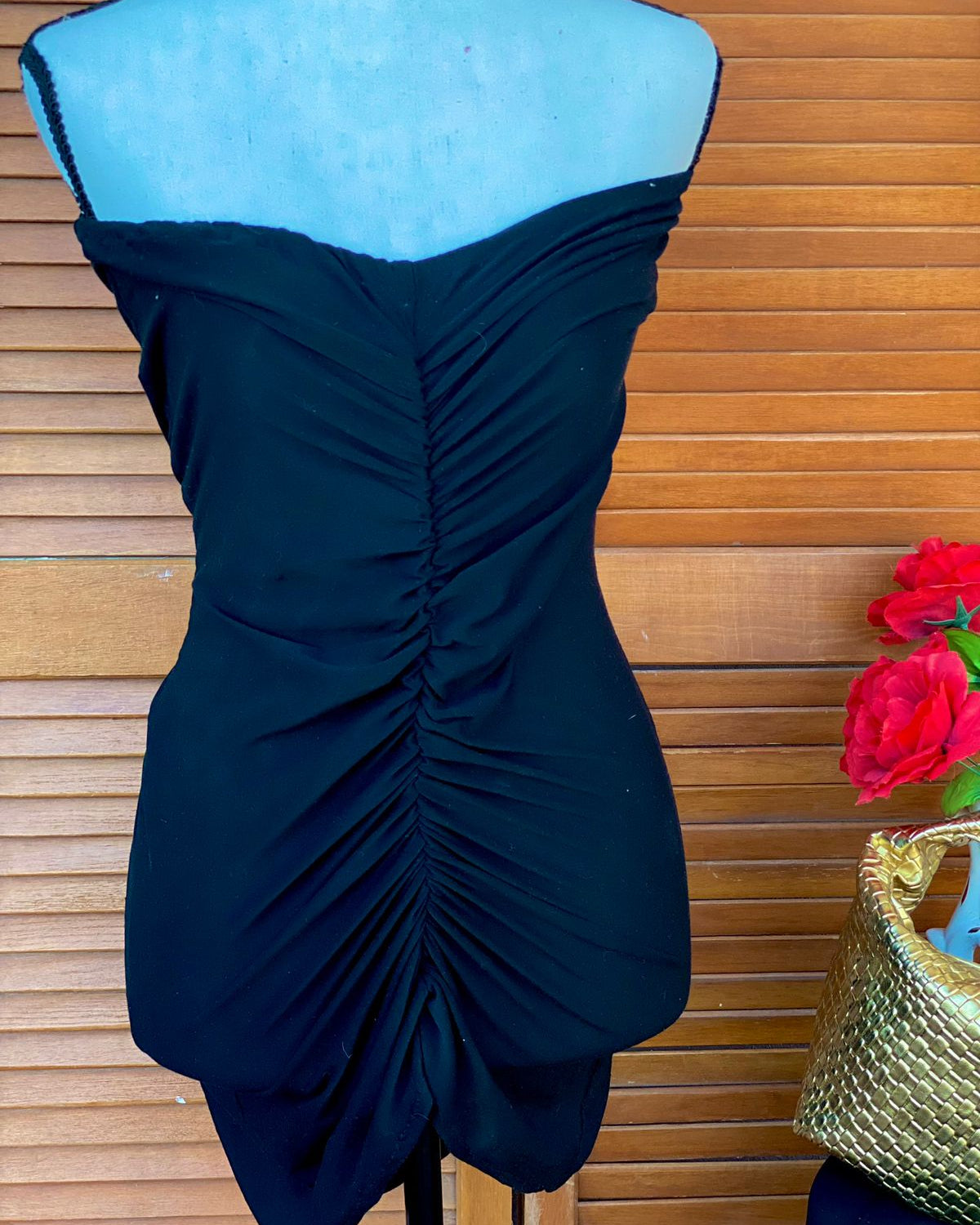 Vestido de disfraz de conejita con detalle de cola de Peluche