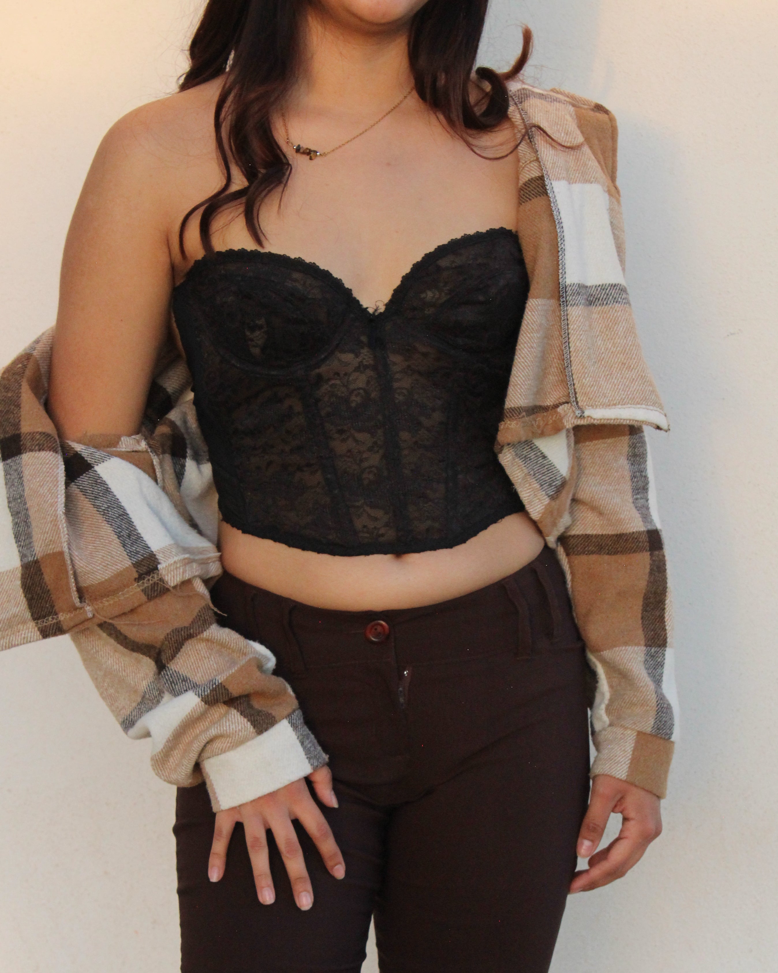 Corset negro de encaje